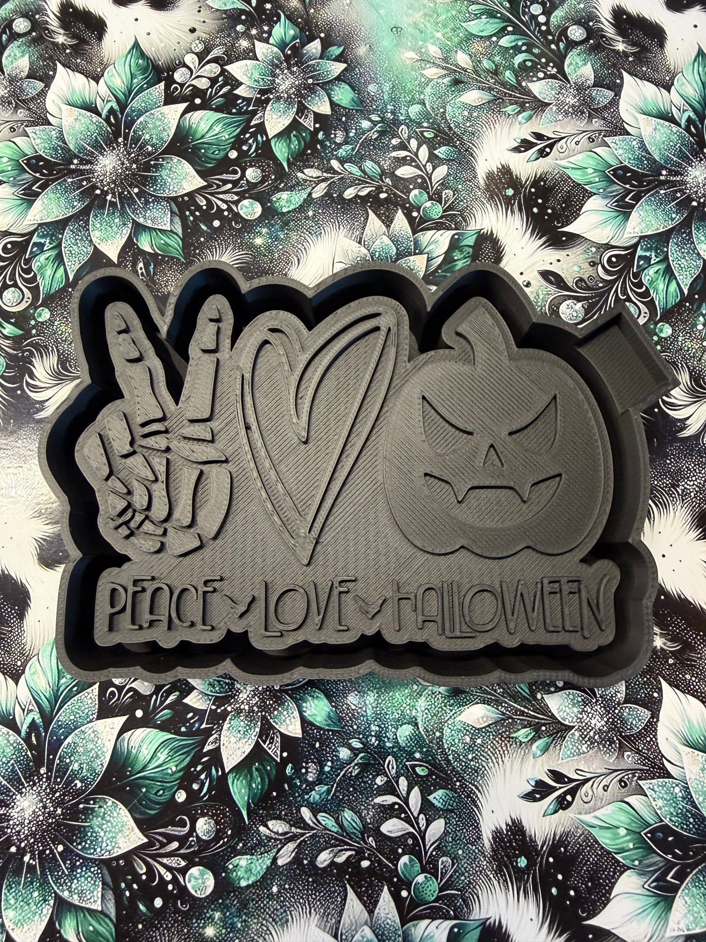 Peace Love Halloween 389