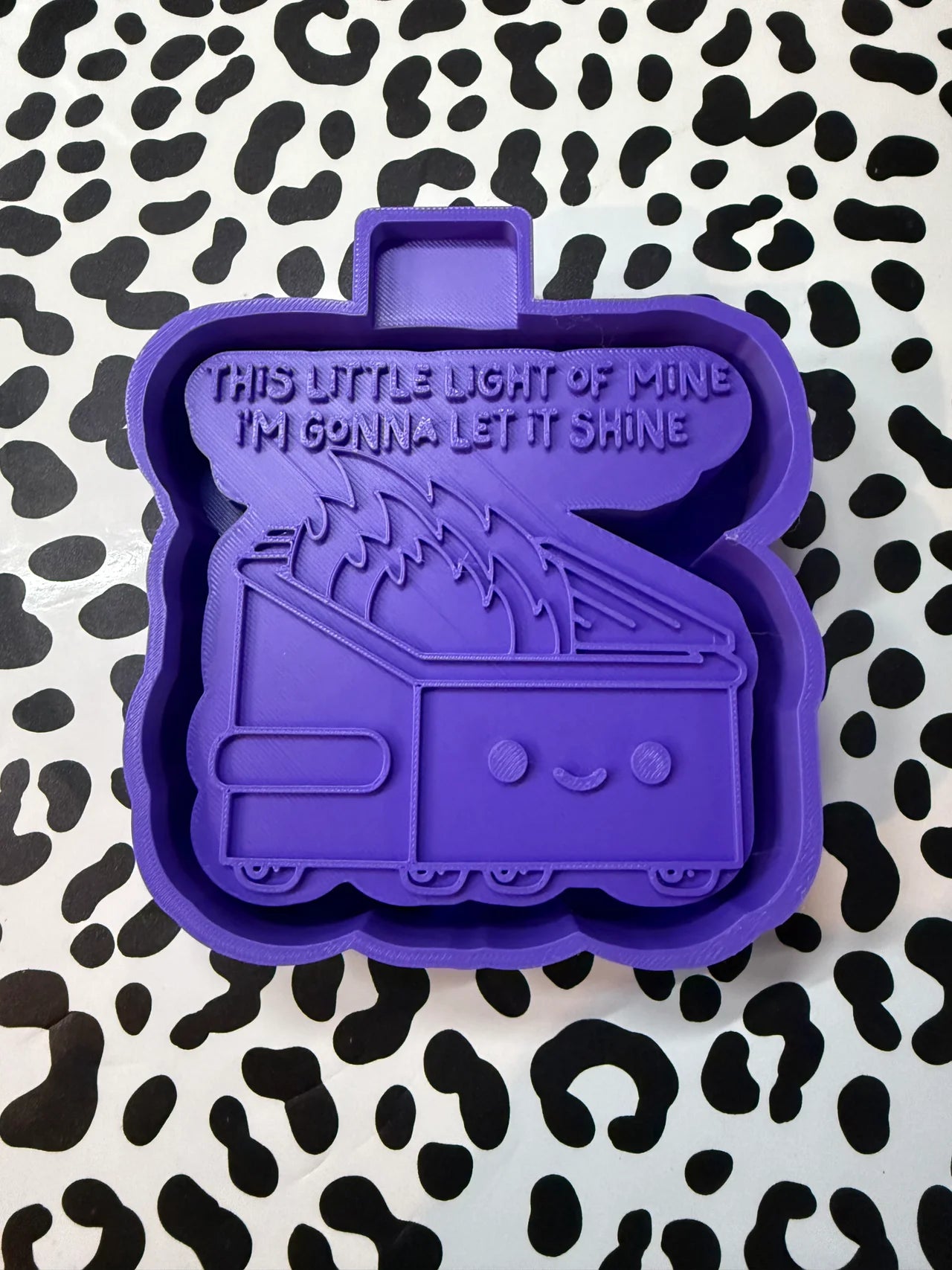 Dumpster Fire Mold #102