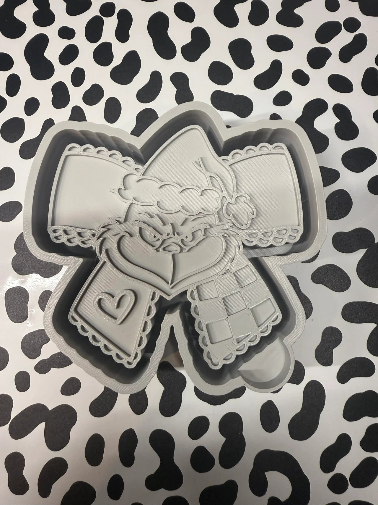 Greenman Bow Mold #43