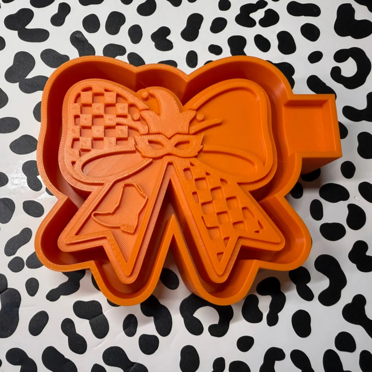 Mardi Gras Bow Mold #95