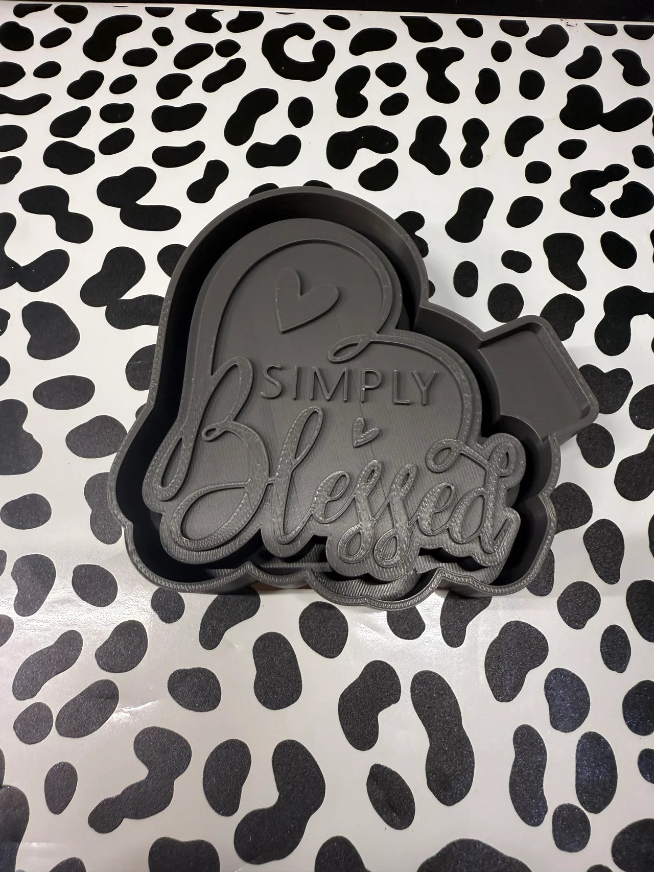 Simply Blessed Heart Mold #74