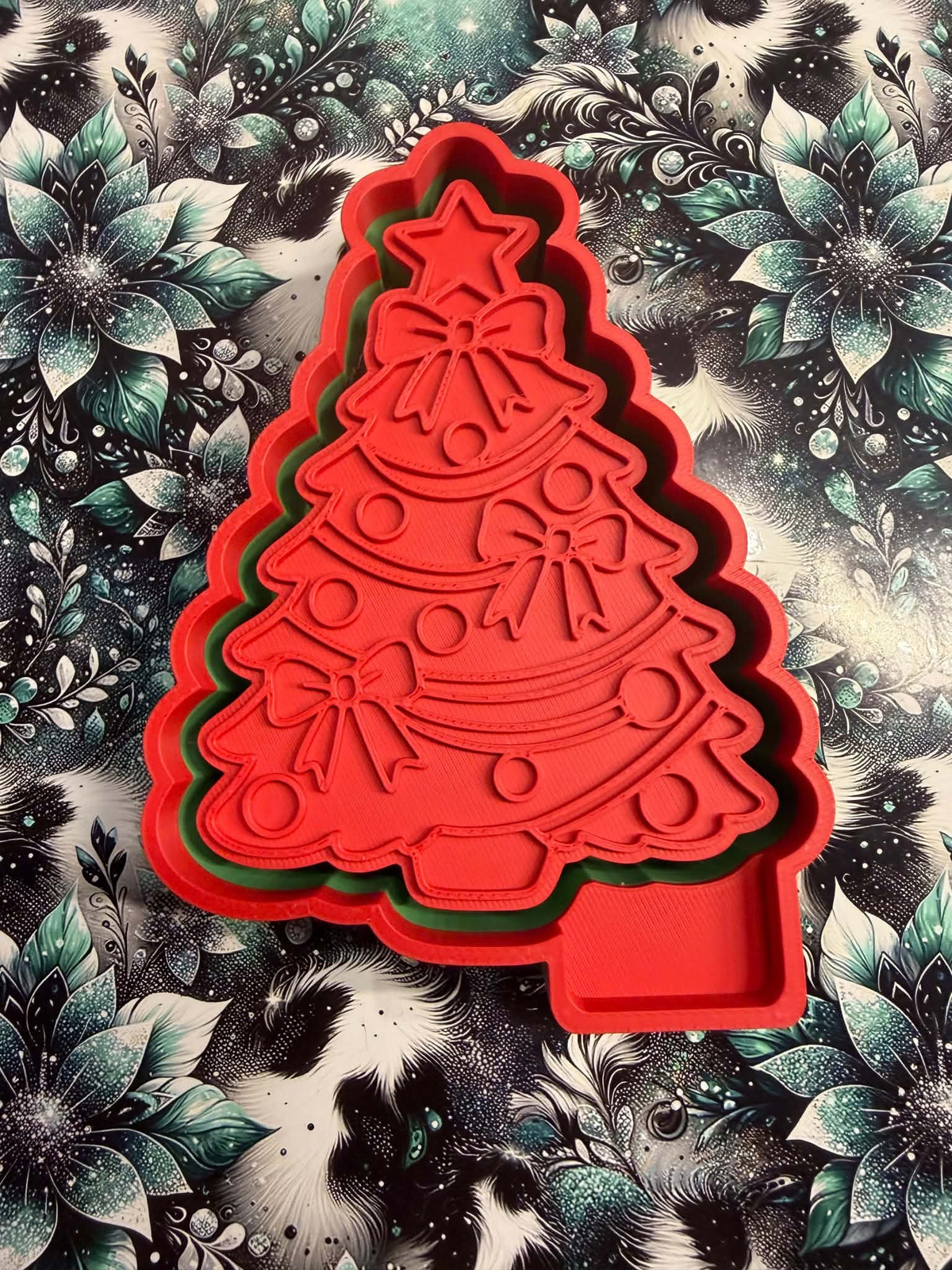 Coquette Christmas Tree 620