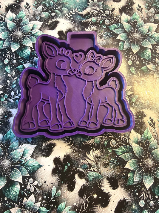 Kissing Reindeer 663