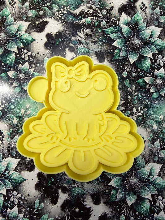 Frog on a Lilypad Mold #289