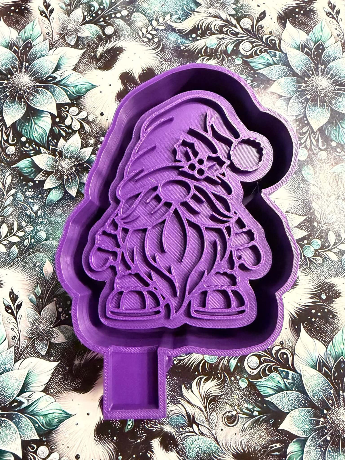 Holly Gnome 621