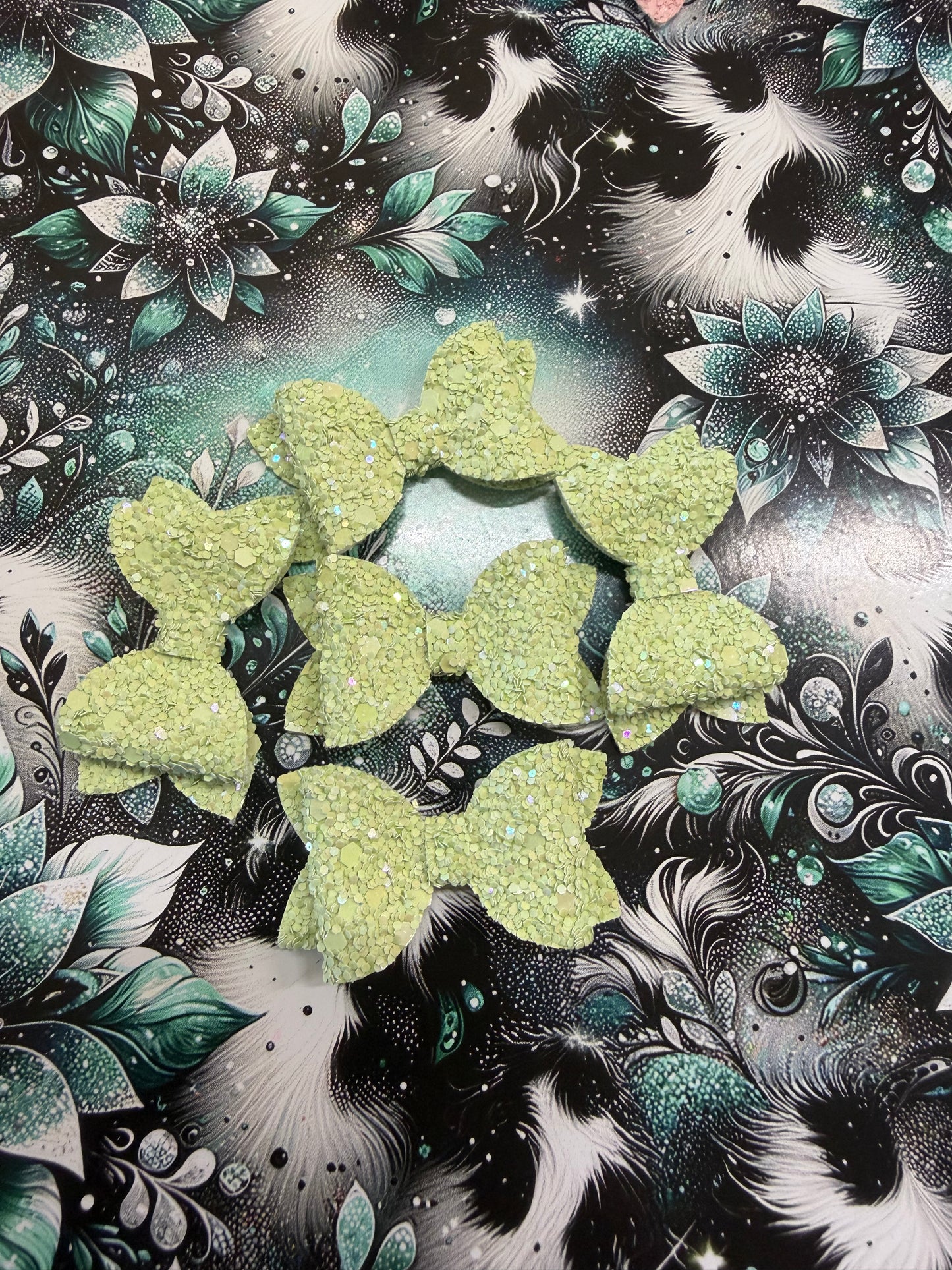 Green Glitter Freshie Bow