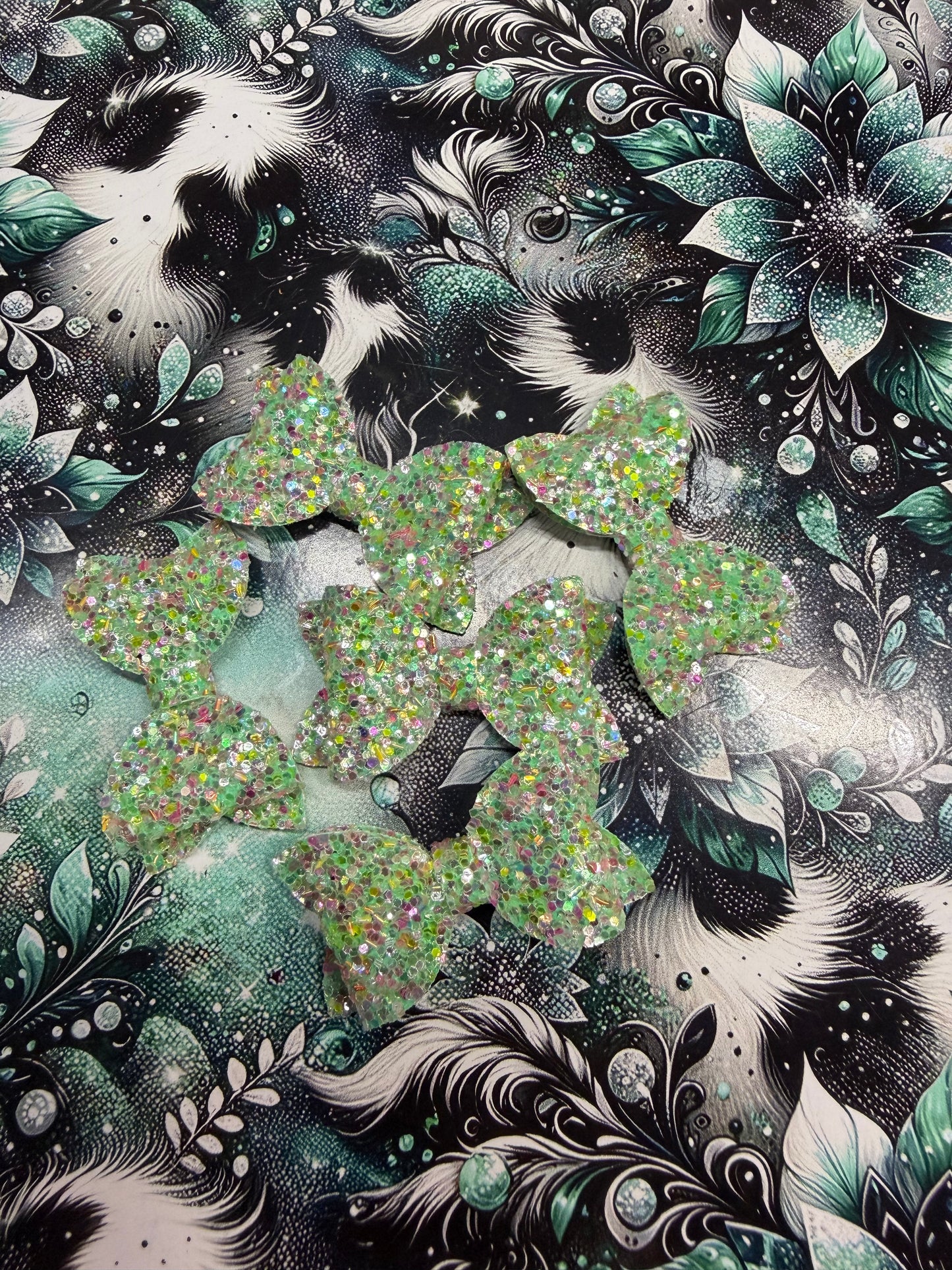 Multiple Color Green Freshie Bow