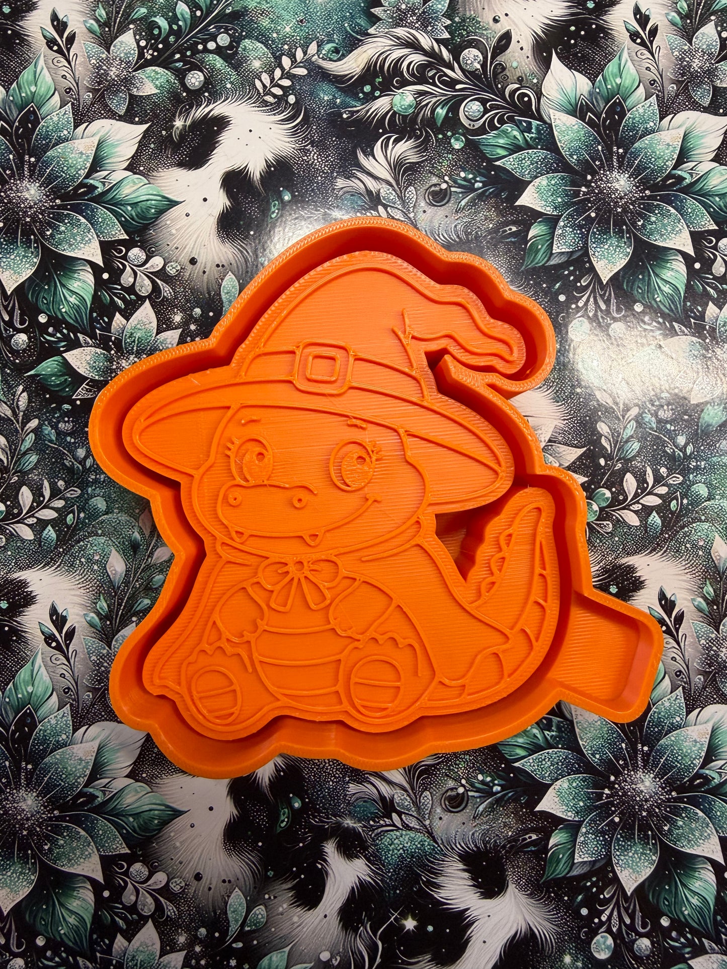 Witchy gator  503