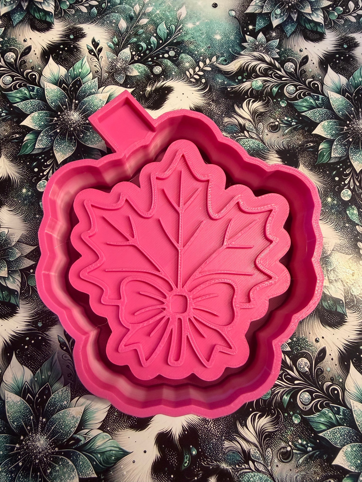 Maple Leaf 588