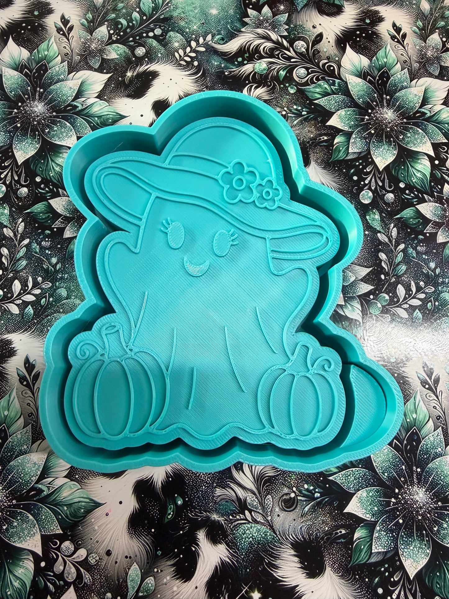 Floppy Hat Ghost 406