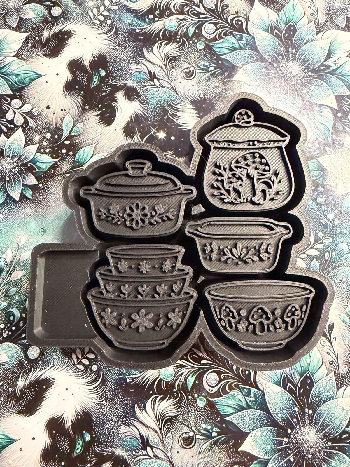Vintage Pyrex Charms 625
