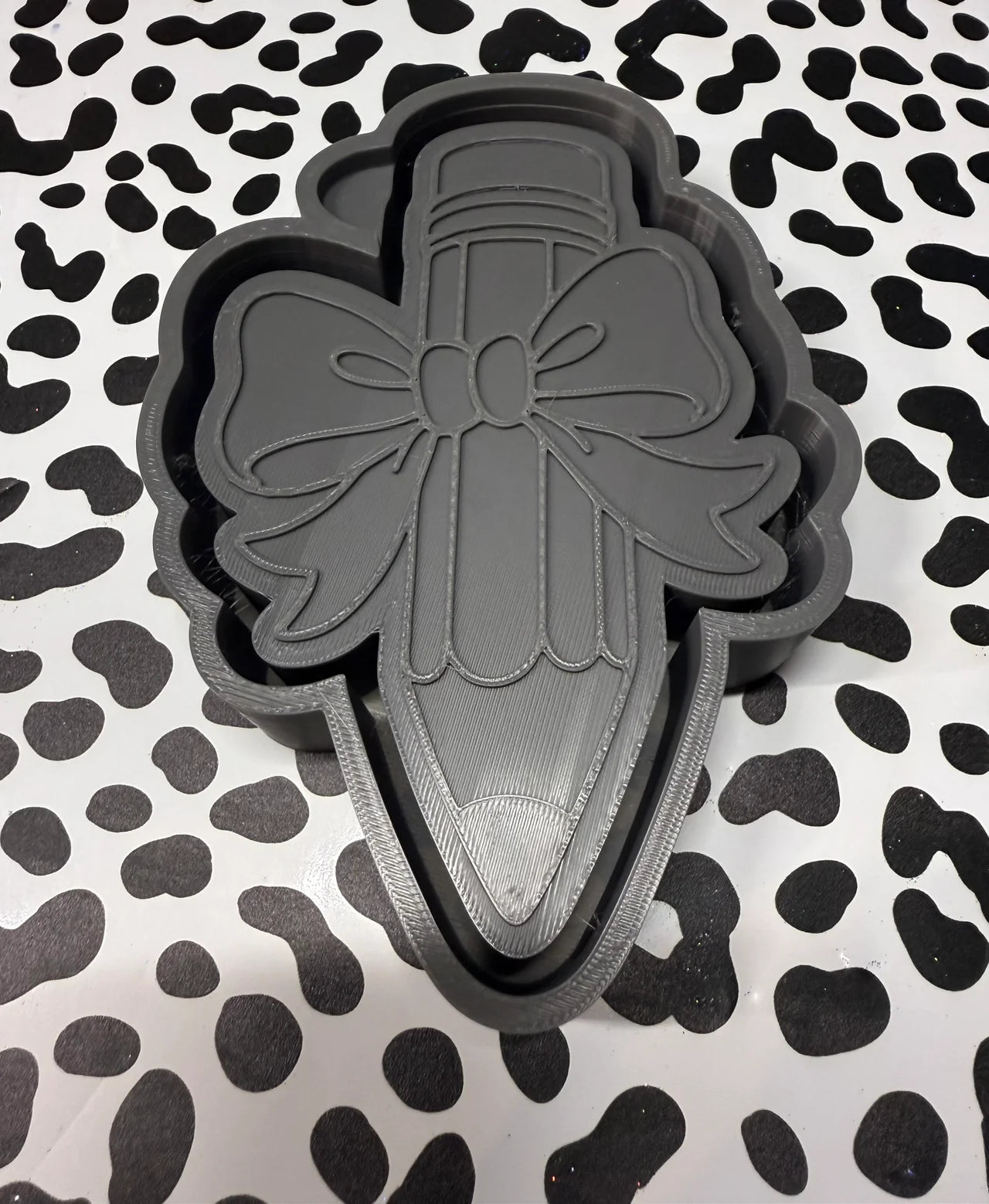 Bowed Up Pencil Mold #69