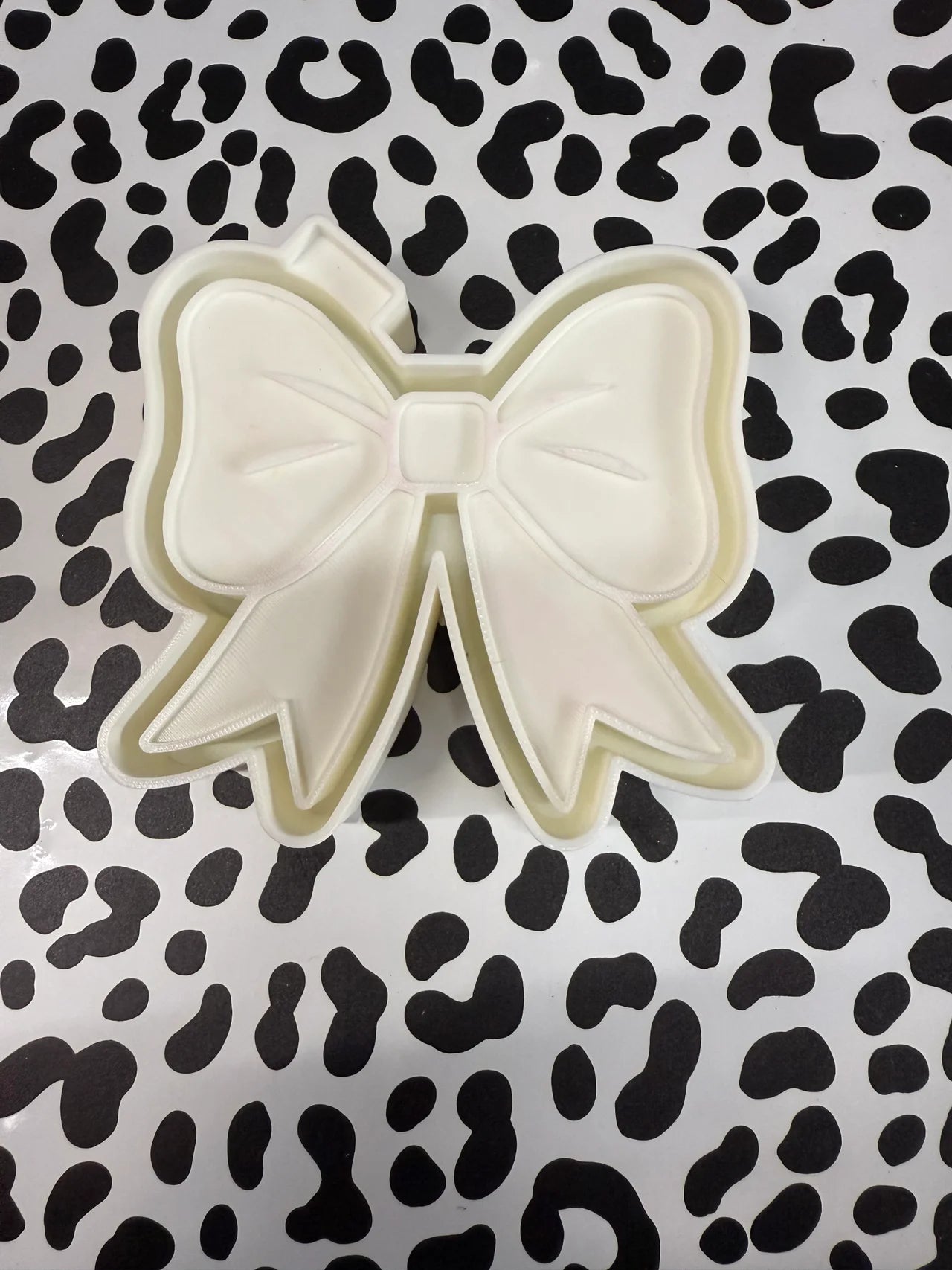 Bow Mold #9