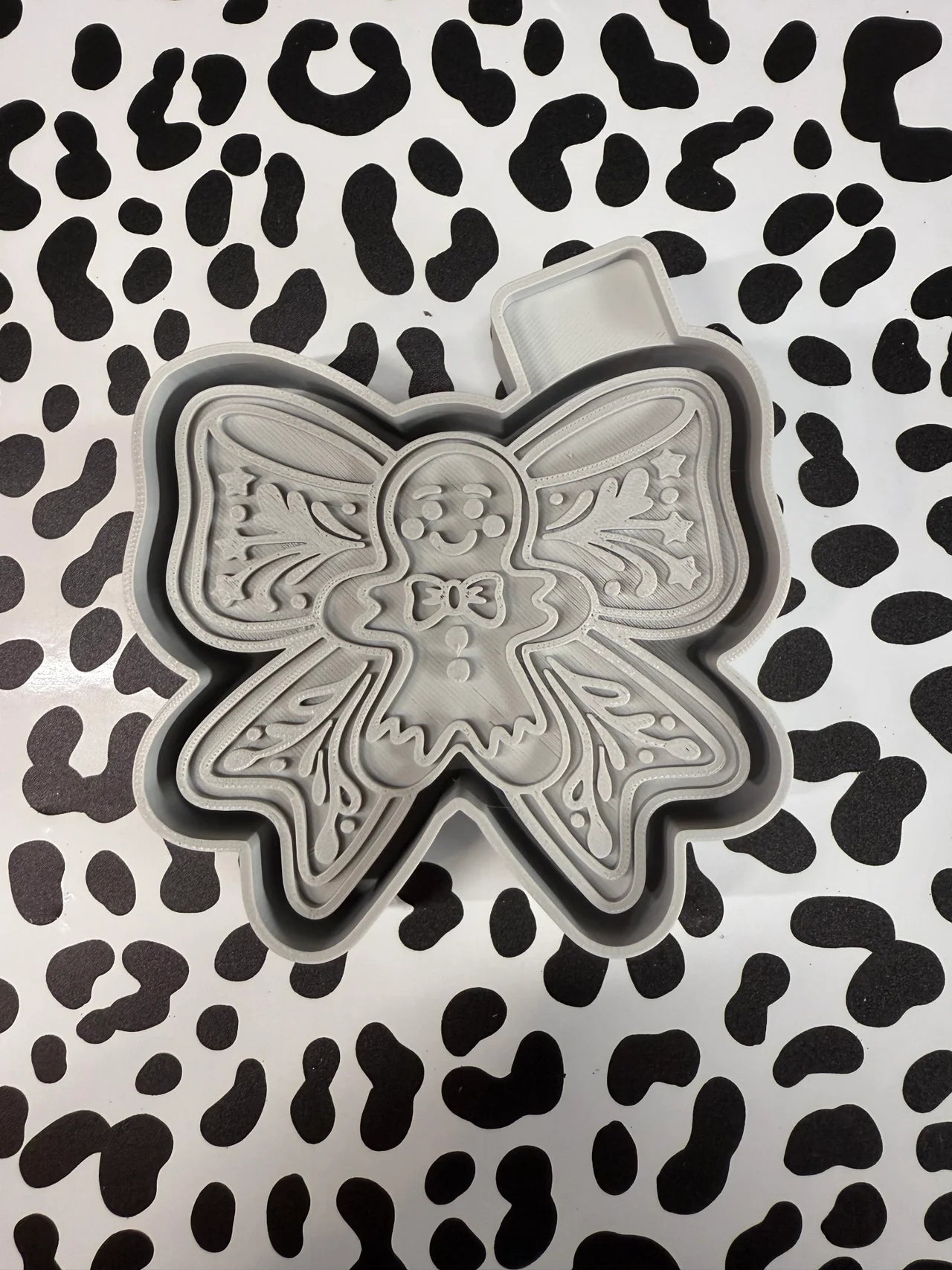Gingerbread Bow Mold #31