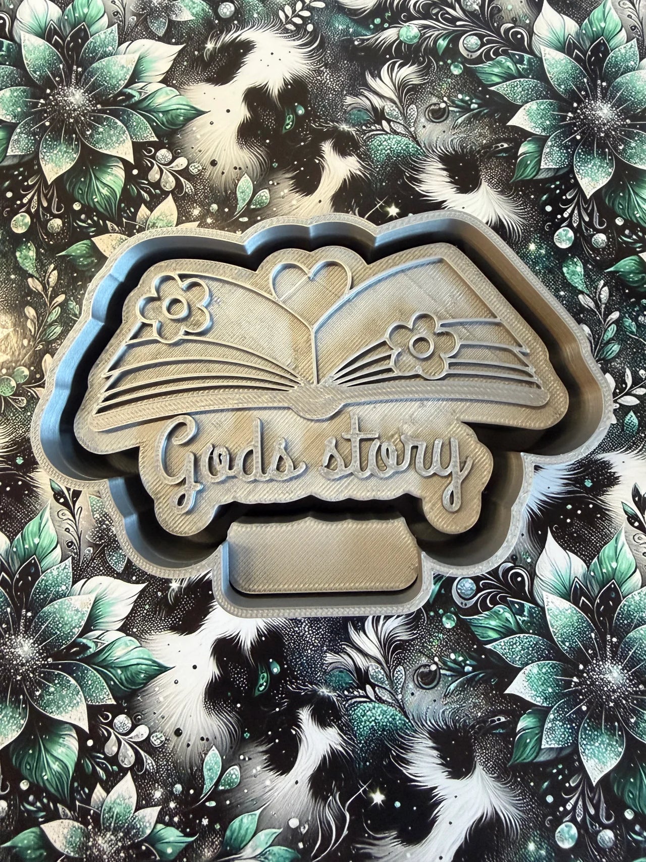 Gods Story Mold #187