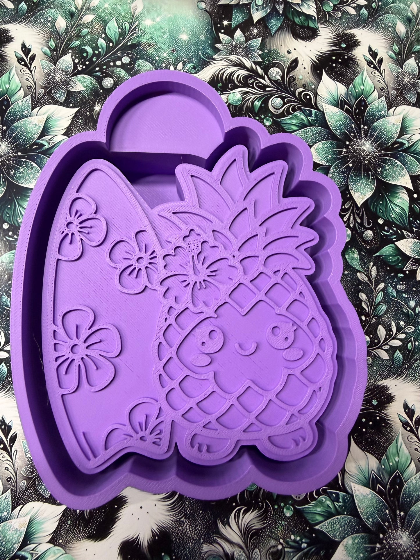 Surfing Pineapple #352